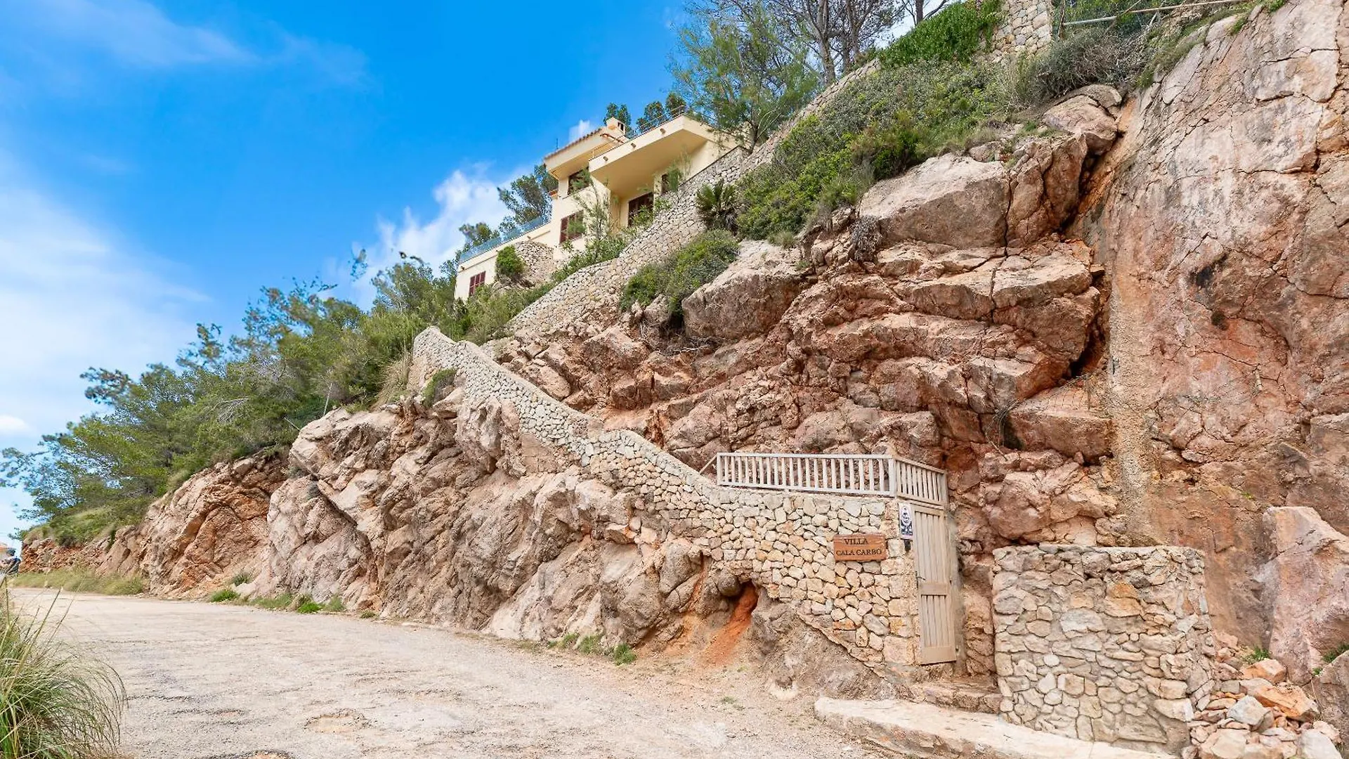 Beach Villa Cala Carbo By Sealand Villas Cala de Sant Vicenc