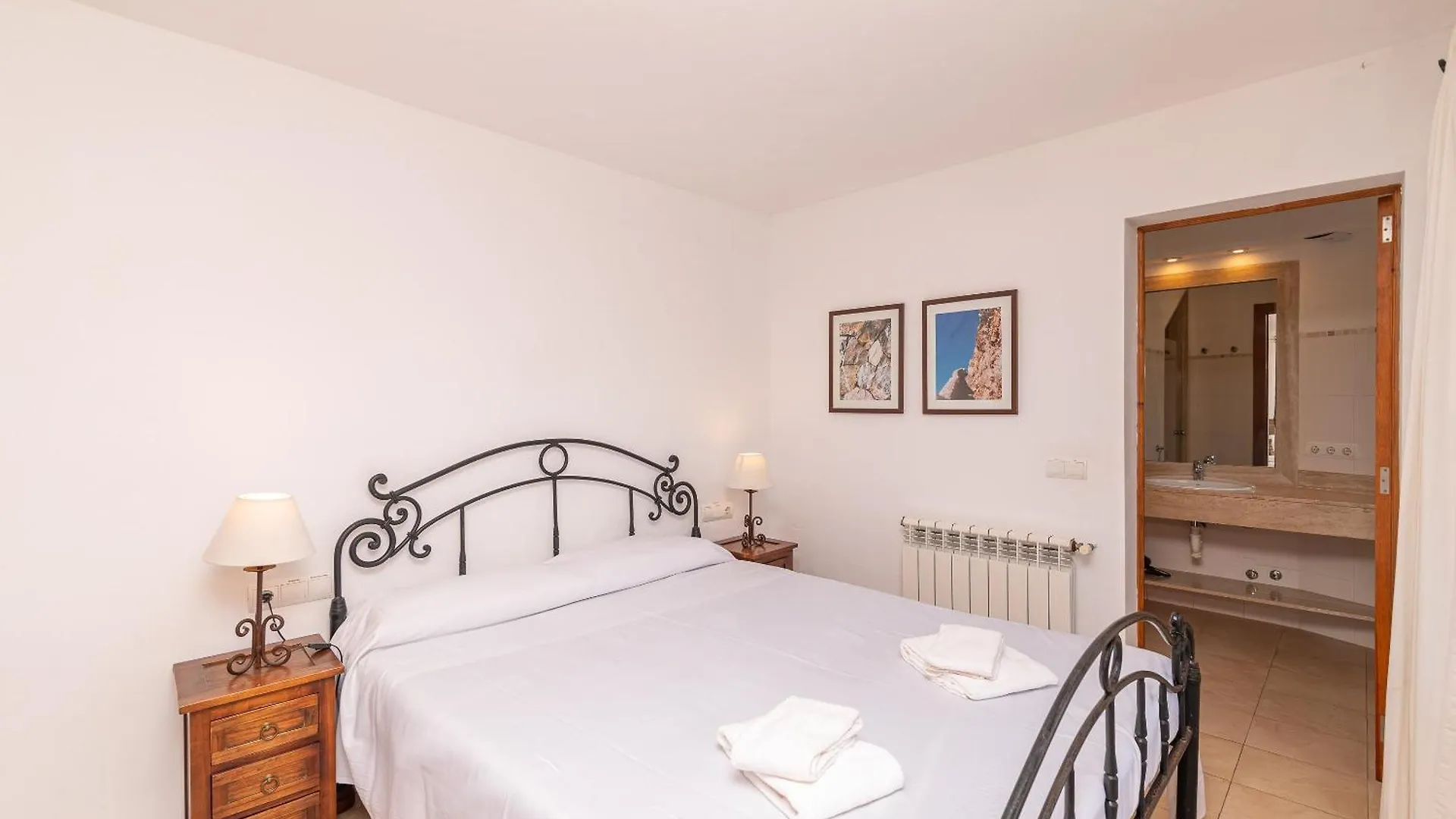 Beach Villa Cala Carbo By Sealand Villas Cala de Sant Vicenc