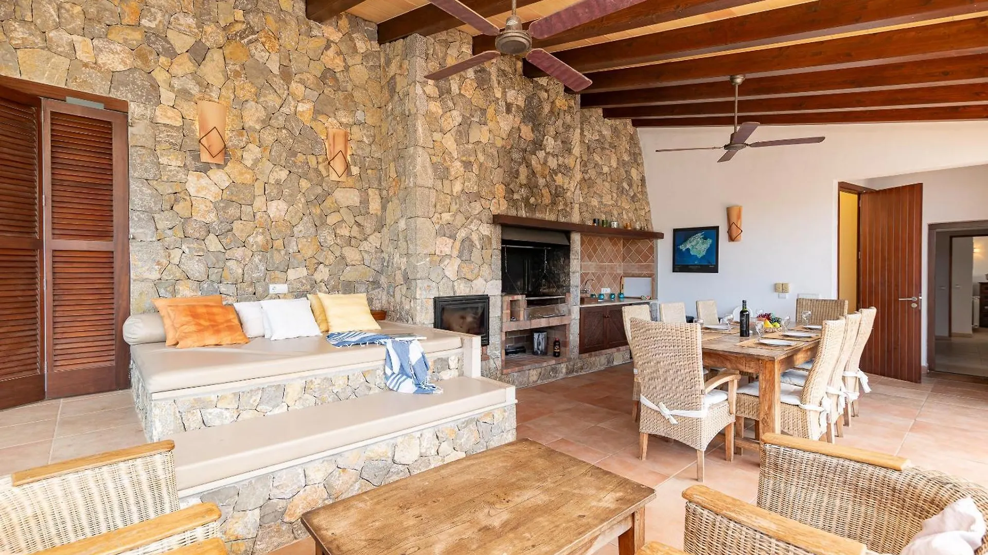 Beach Villa Cala Carbo By Sealand Villas Cala de Sant Vicenc 0*,  İspanya